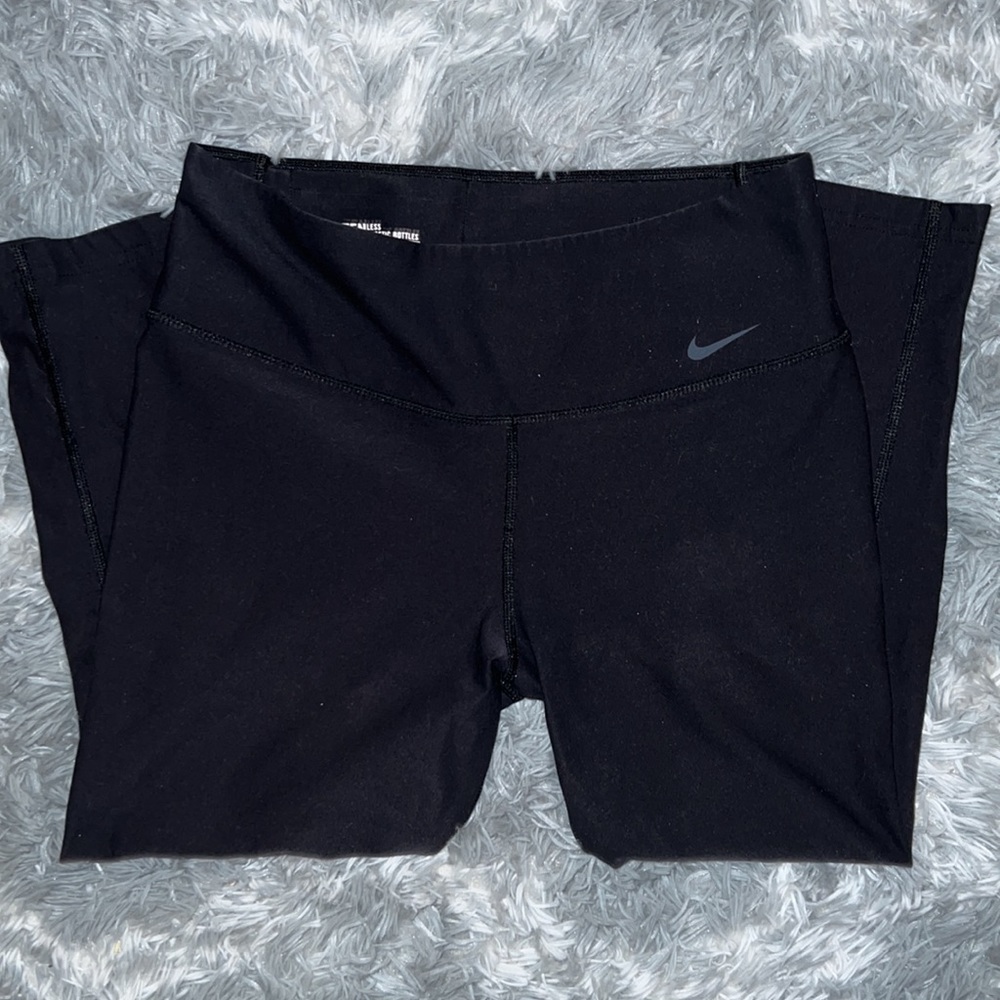 Nike cropped leggings